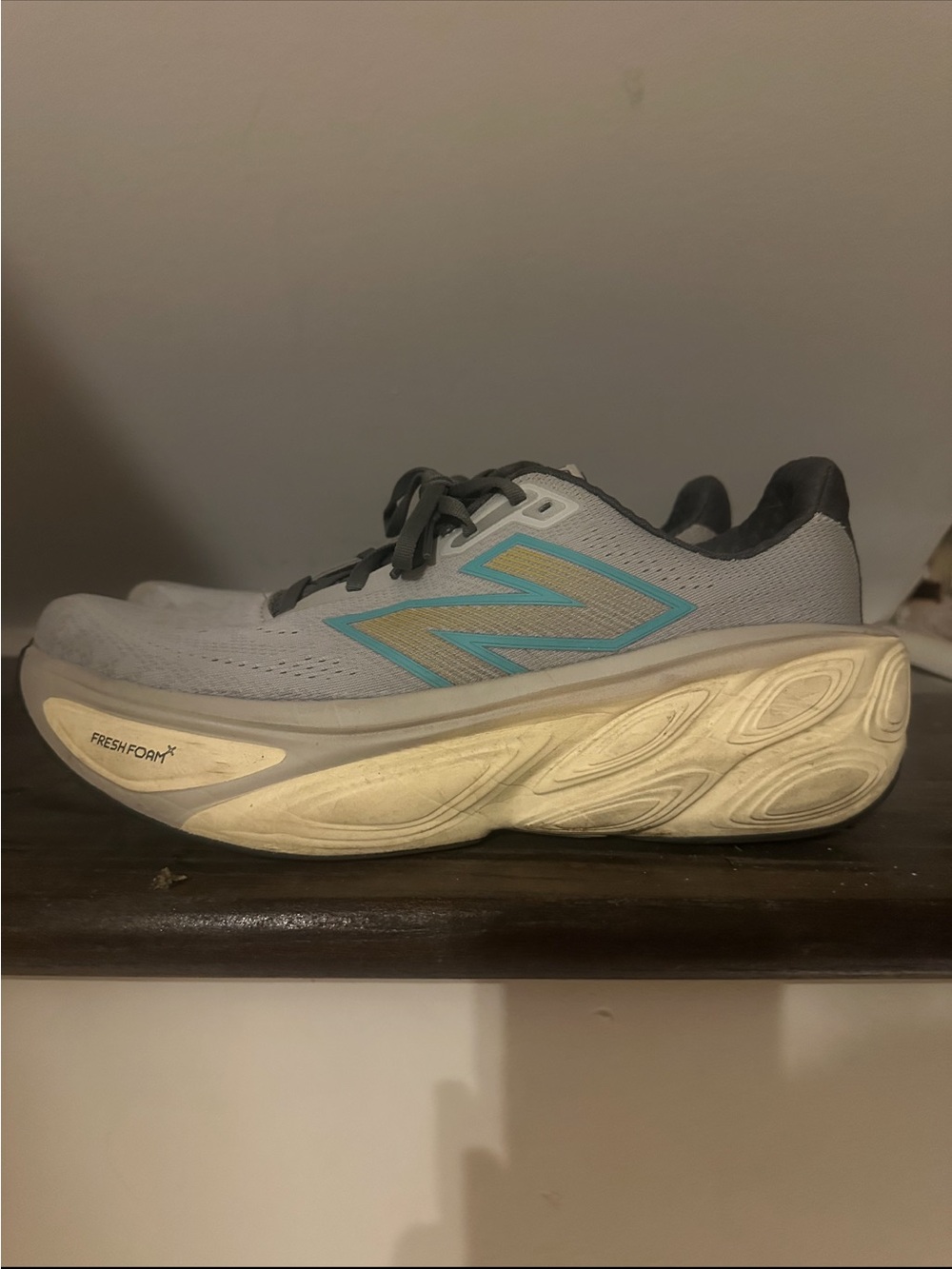 New Balance More V5